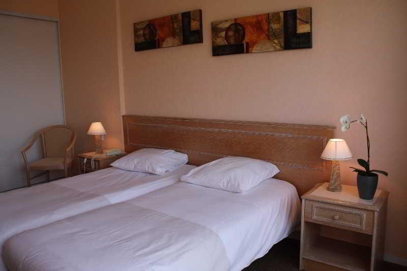 Hotel Des Thermes Et Du Casino Luc-sur-Mer Ngoại thất bức ảnh