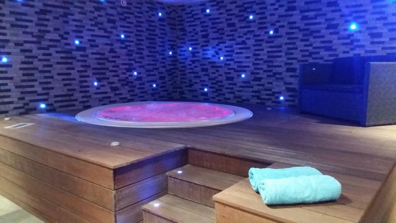 Hotel Des Thermes Et Du Casino Luc-sur-Mer Ngoại thất bức ảnh